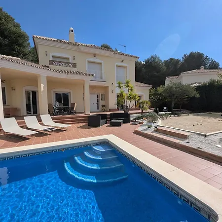 With Pool And Boule Right On Alhaurin Golf Villa *