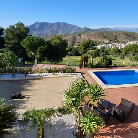 Villa With Pool And Boule Right On Alhaurin Golf Malaga